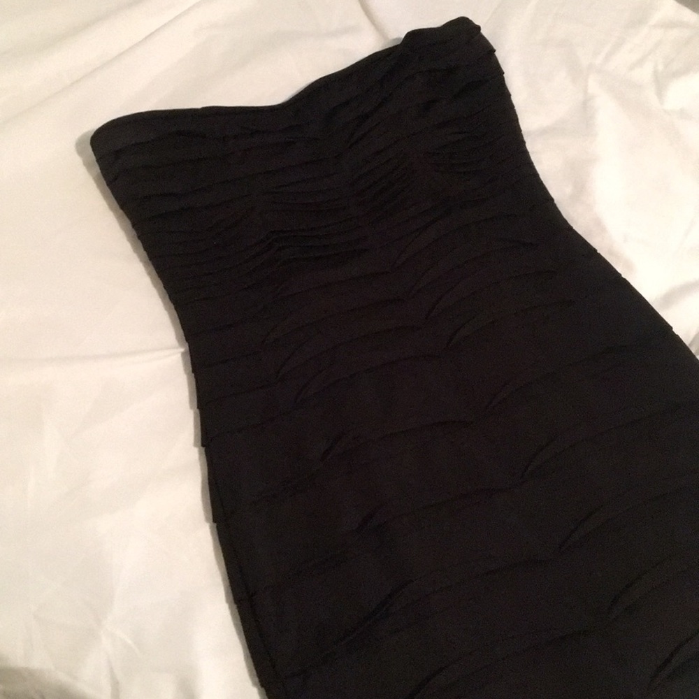 Nikibiki Black Tube Top Bodycon Dress
